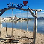 Stiz By The Sea With An Organized Betina (Sibenik-Knin)