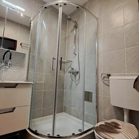 Stiz By The Sea With An Organized Apartman