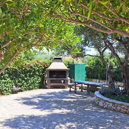 Stiz By The Sea With An Organized アパート