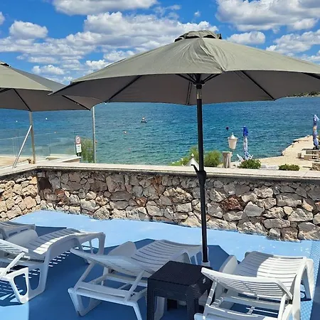 公寓 Stiz By The Sea With An Organized *
