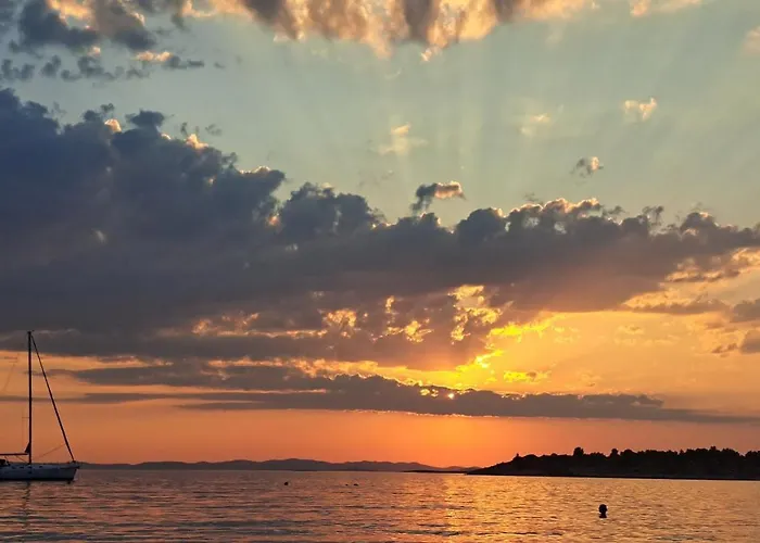 Apartamento Stiz By The Sea With An Organized Betina (Sibenik-Knin)